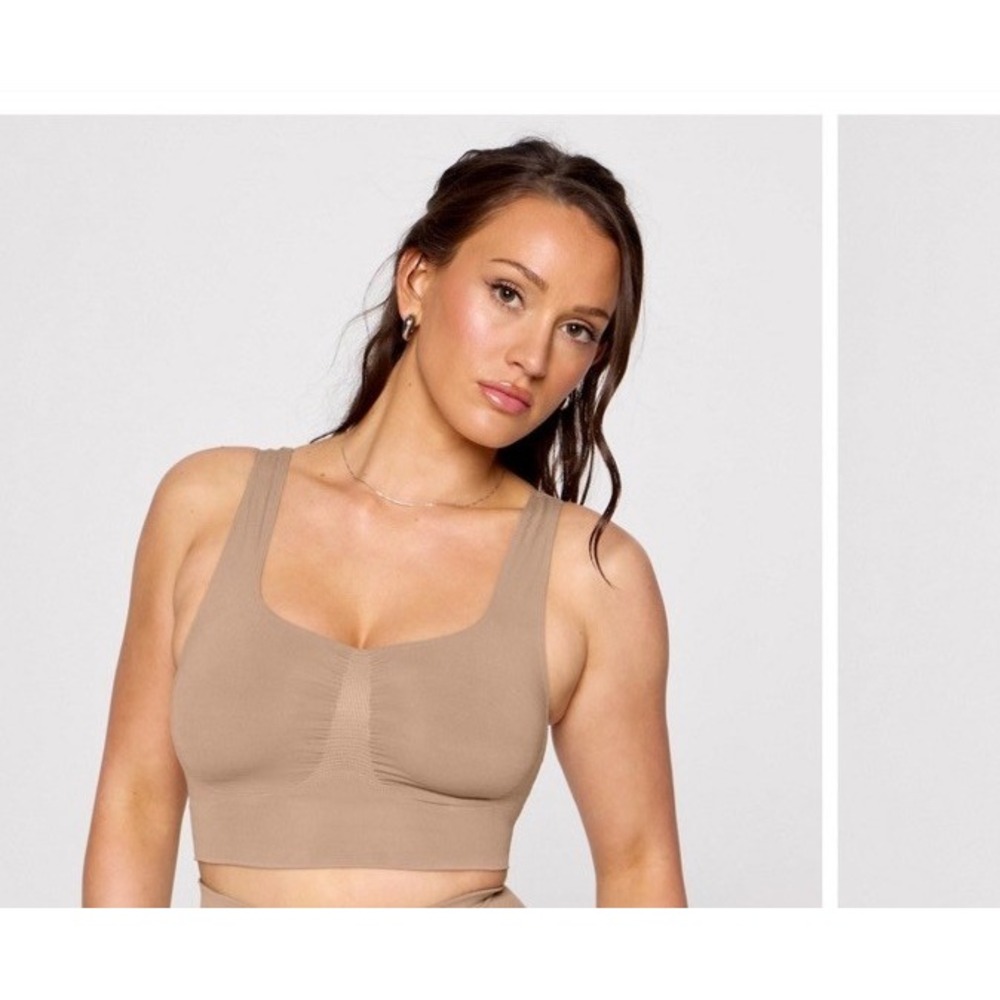 NWT women's Yitty nearly naked shaping midi bra size M/L In Taupe